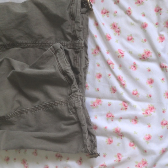 Garage "Chicago" Low Rise Cargo Pant Size 0, greenish brown - Picture 5 of 5